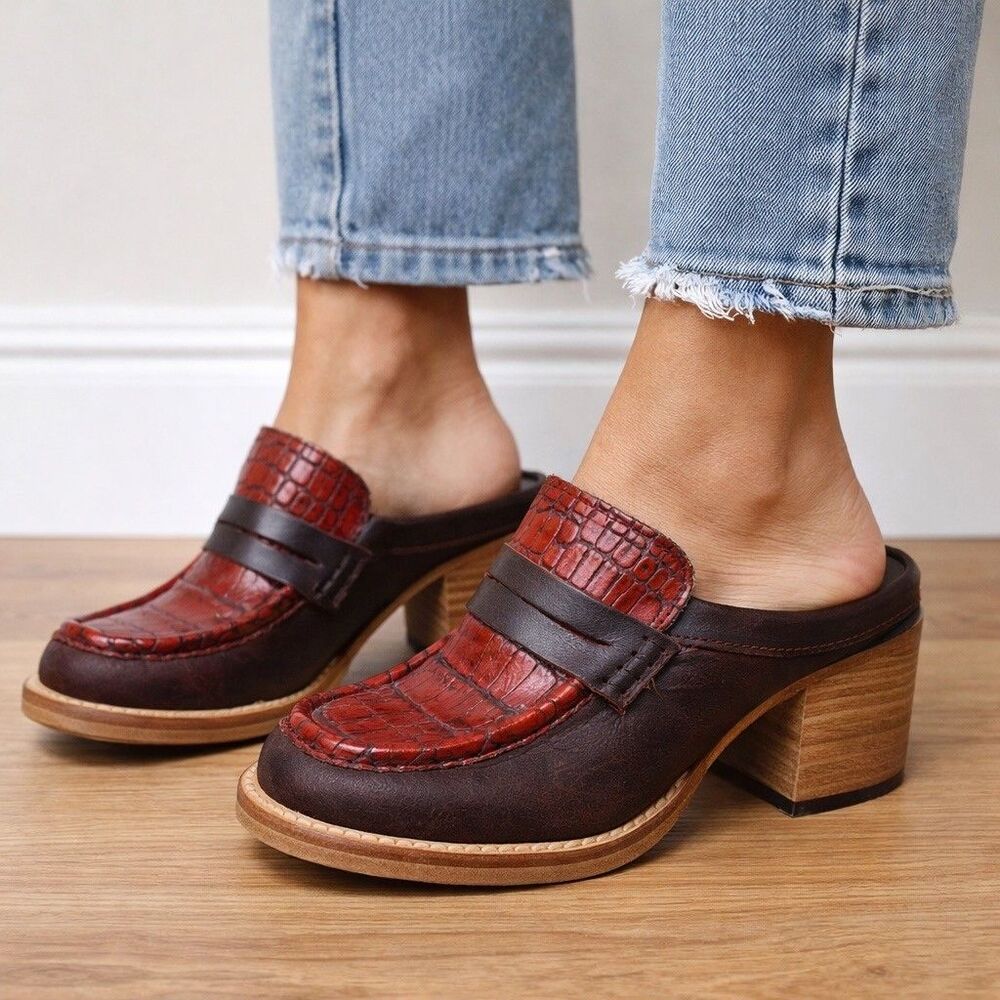 Freebird by Steven Collins Clogs Heels Shoes Red Crocodile Print Size 5 Clogs